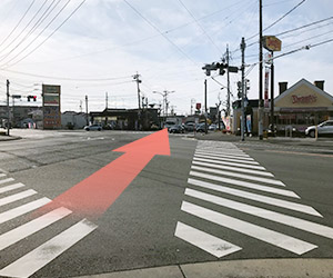 デニーズのある葵東交差点を南下します。（住吉バイパス）